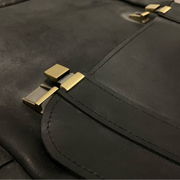 LAST CHANCE | Handcrafted Leather Backpack - Picture 12 of 15